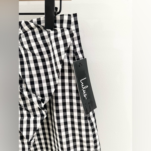 NWT LuLus Collegiate Class Black and White Gingham Mini Skirt Size Medium - Picture 5 of 7